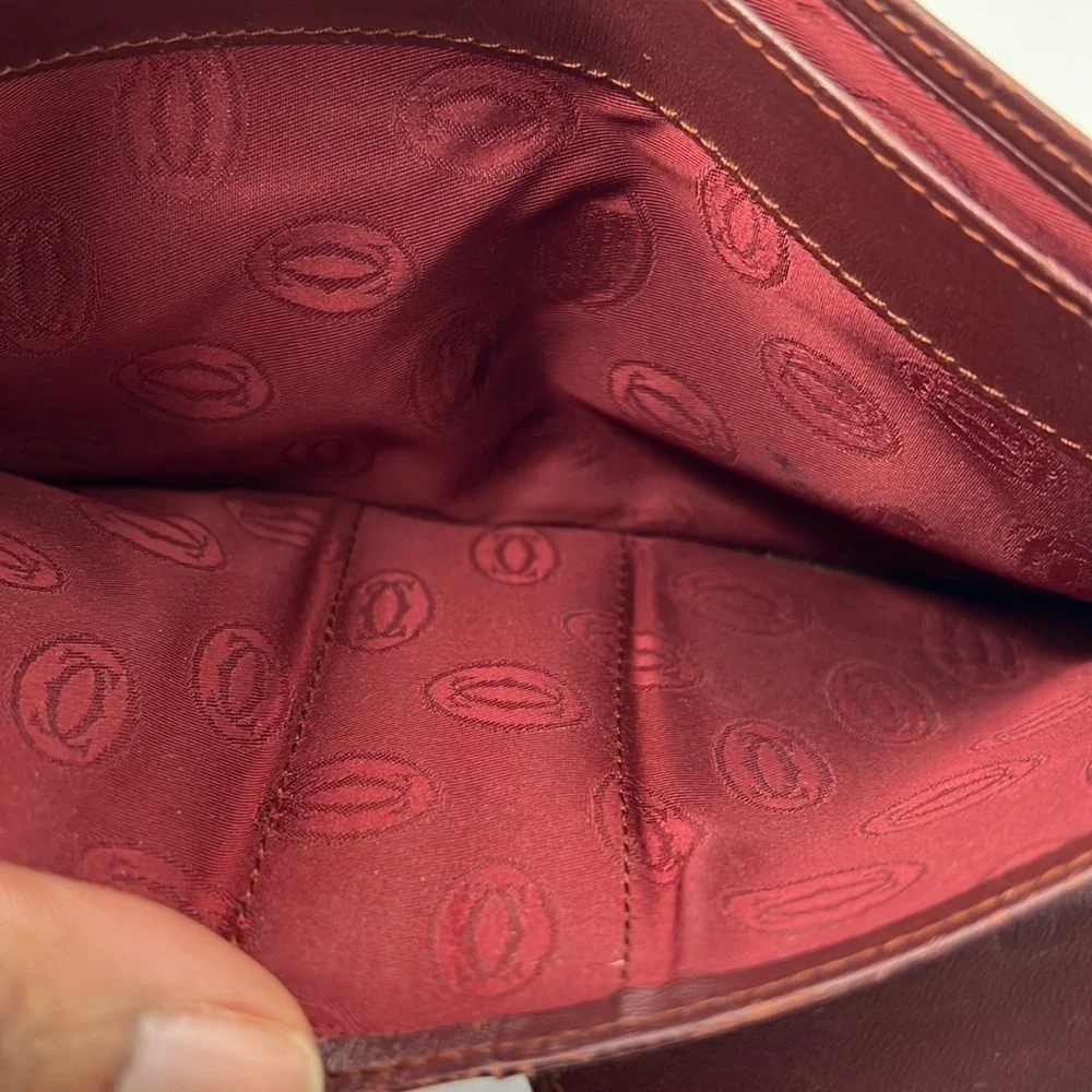 Burgundy calfskin coin/banknote/credit card wallet - unisex